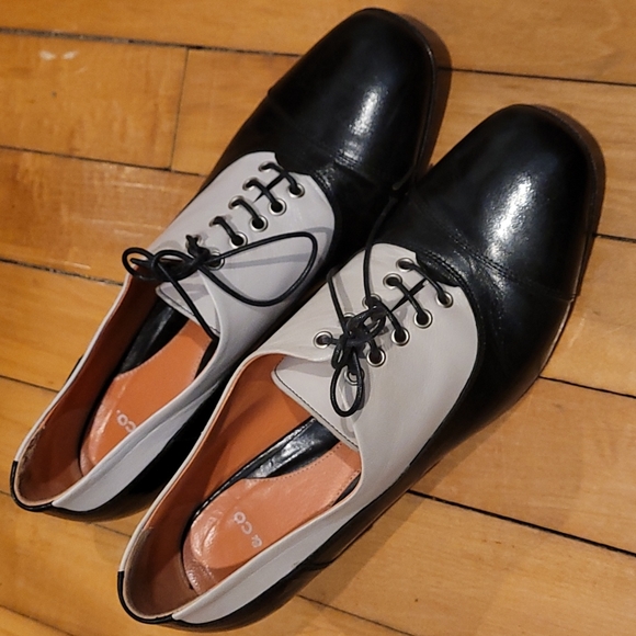 Vero Cuoio To & Co stunning vintage style leather two tones, Beautiful Condition - Picture 2 of 16